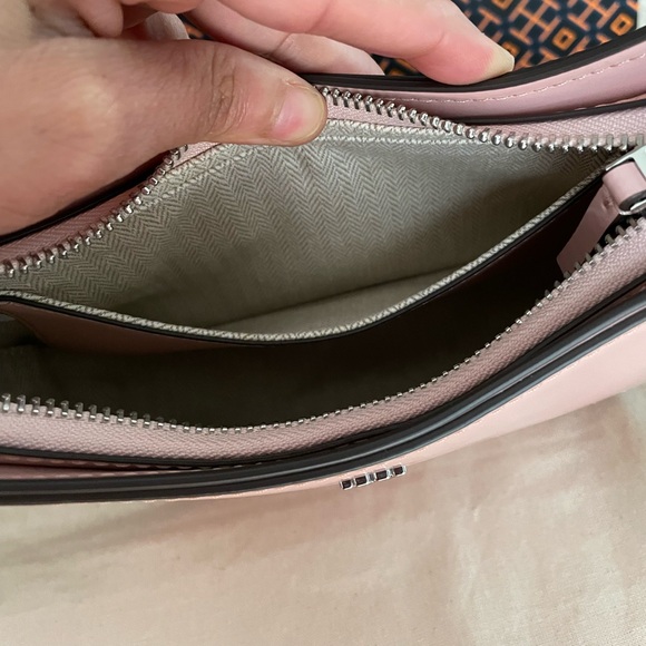 New✨authentic Emerson patent shoulder bag - Picture 7 of 13